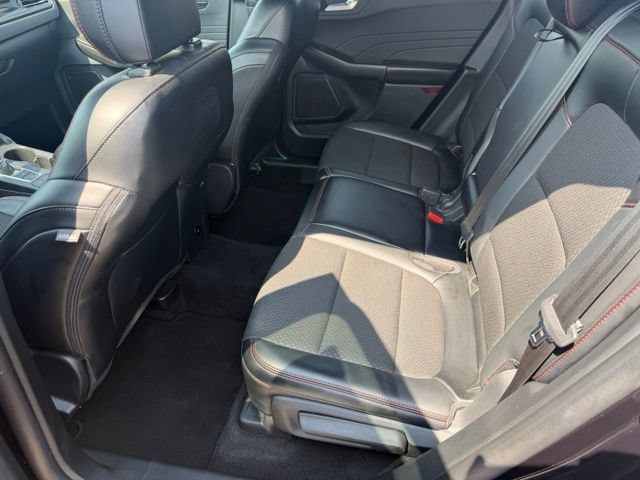 Certified 2025 Ford Escape ST-Line AWD/4WD image 16