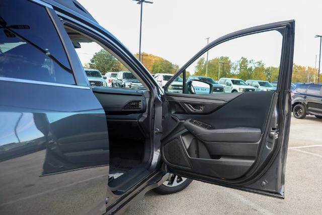 Used 2025 Subaru Outback Premium image 32