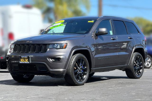 Used 2019 Jeep Grand Cherokee Altitude AWD/4WD image 38