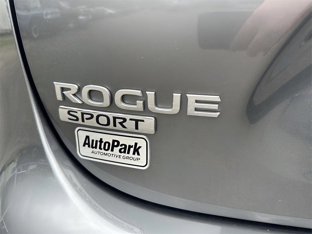 Used 2021 Nissan Rogue Sport S image 10