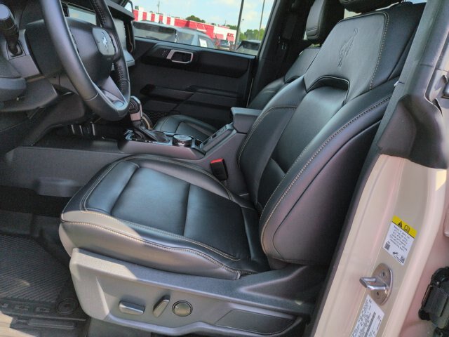 Certified 2025 Ford Bronco Badlands w/ Matte Film Protection Package AWD/4WD image 16