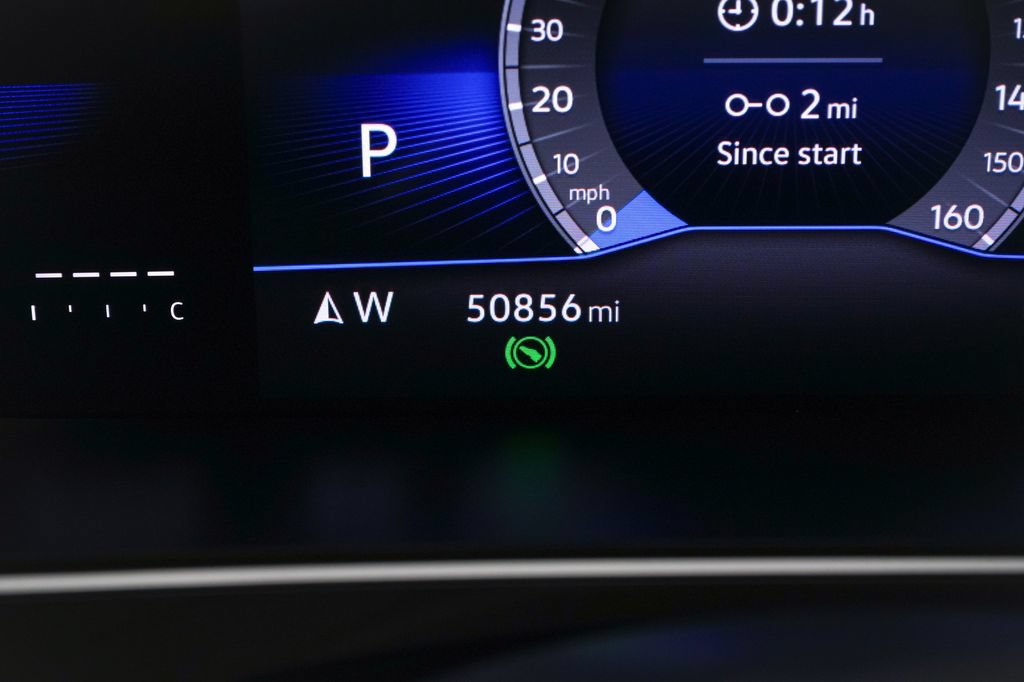 Used 2024 Volkswagen Tiguan SE w/ MDO Package, Three-Row FWD image 17