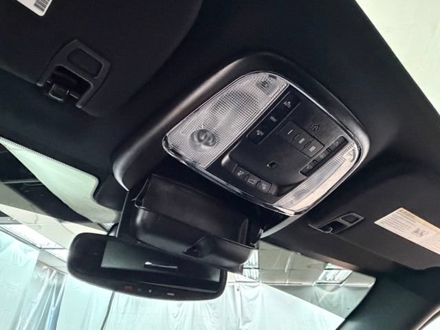 Used 2021 Jeep Grand Cherokee Limited w/ Quick Order Package 28K 80th AWD/4WD image 32