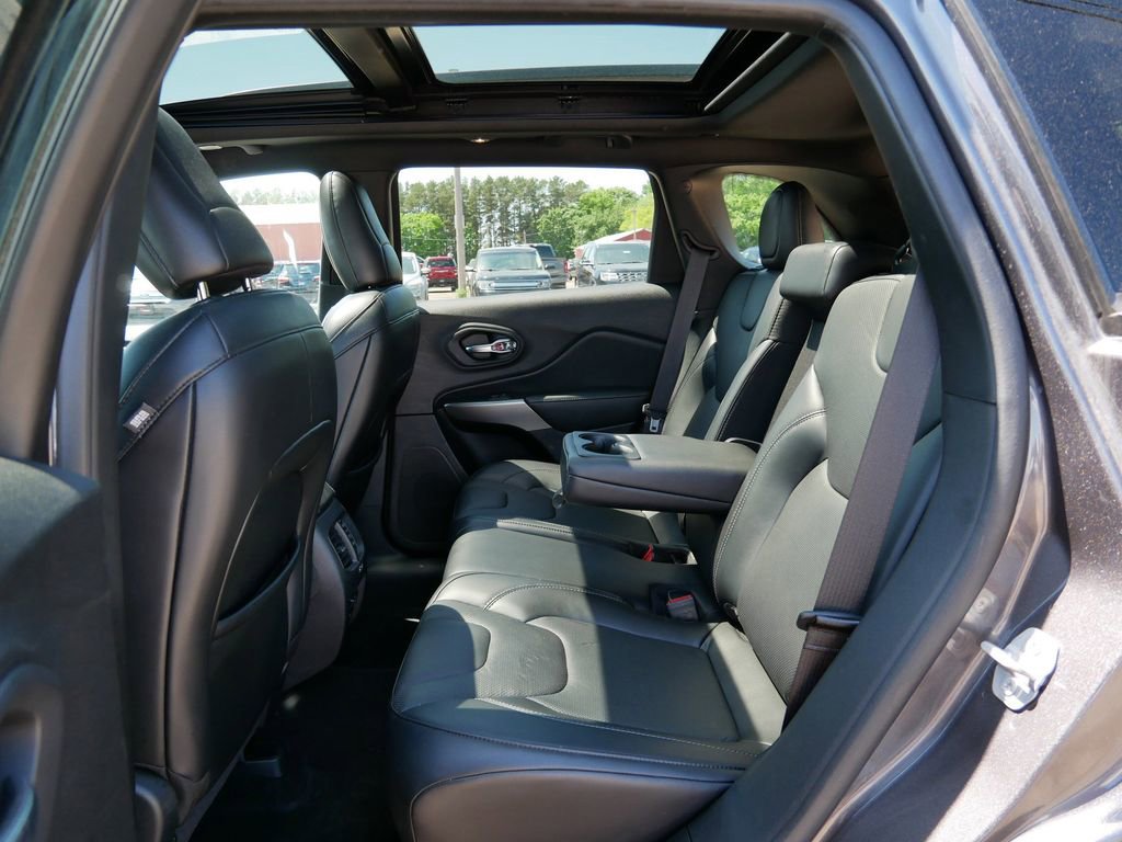 Used 2020 Jeep Cherokee High Altitude AWD/4WD image 11