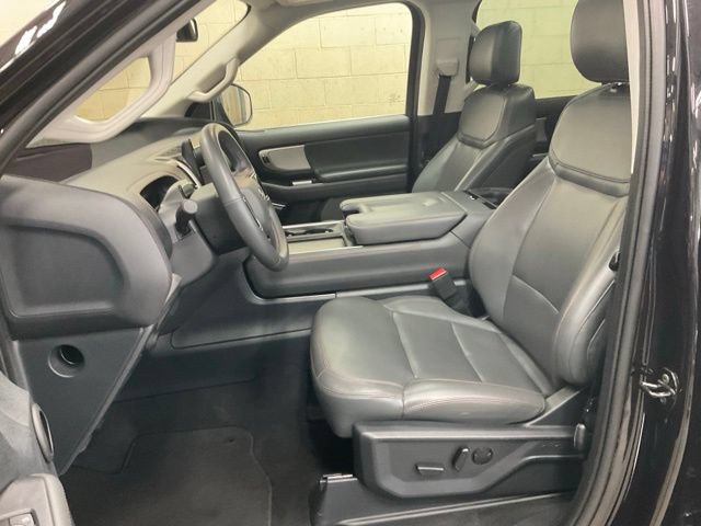 Certified 2025 Ford Expedition Max Active AWD/4WD image 6