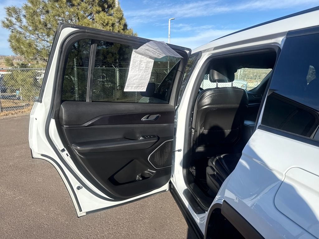 Used 2021 Jeep Grand Cherokee L Altitude image 18