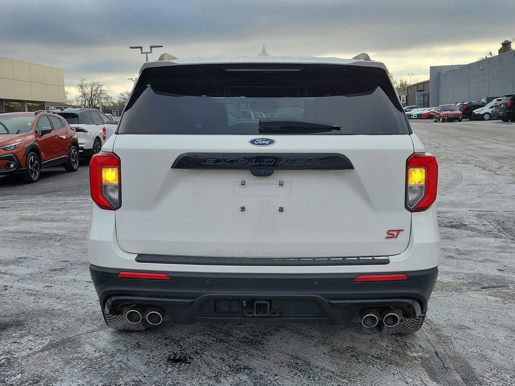 Certified 2022 Ford Explorer ST w/ Equipment Group 401A image 5
