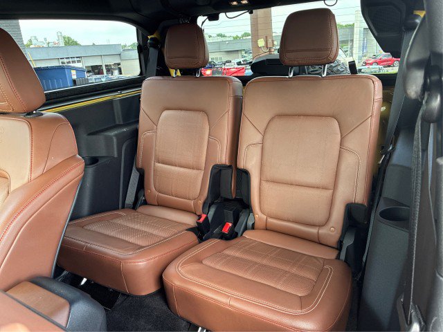 Certified 2024 Ford Bronco Heritage Edition AWD/4WD image 10
