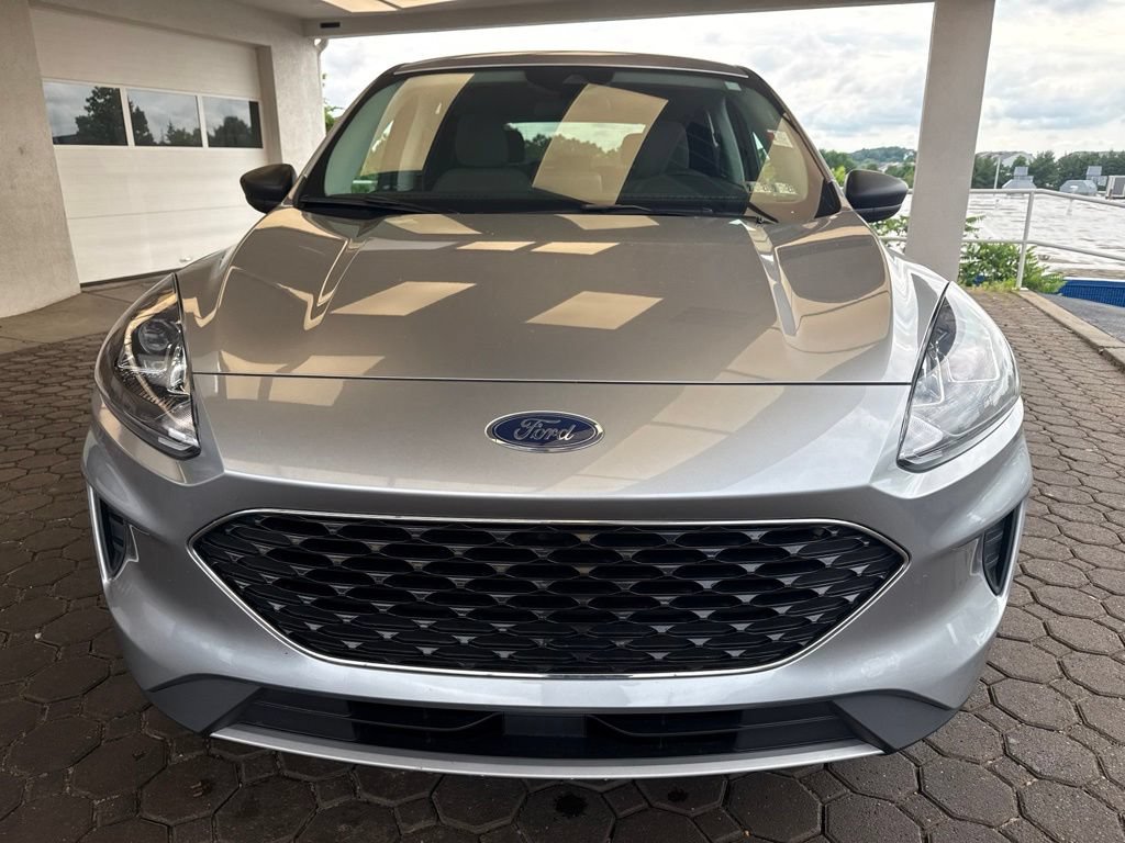 Certified 2022 Ford Escape SE w/ Convenience Package AWD/4WD image 2