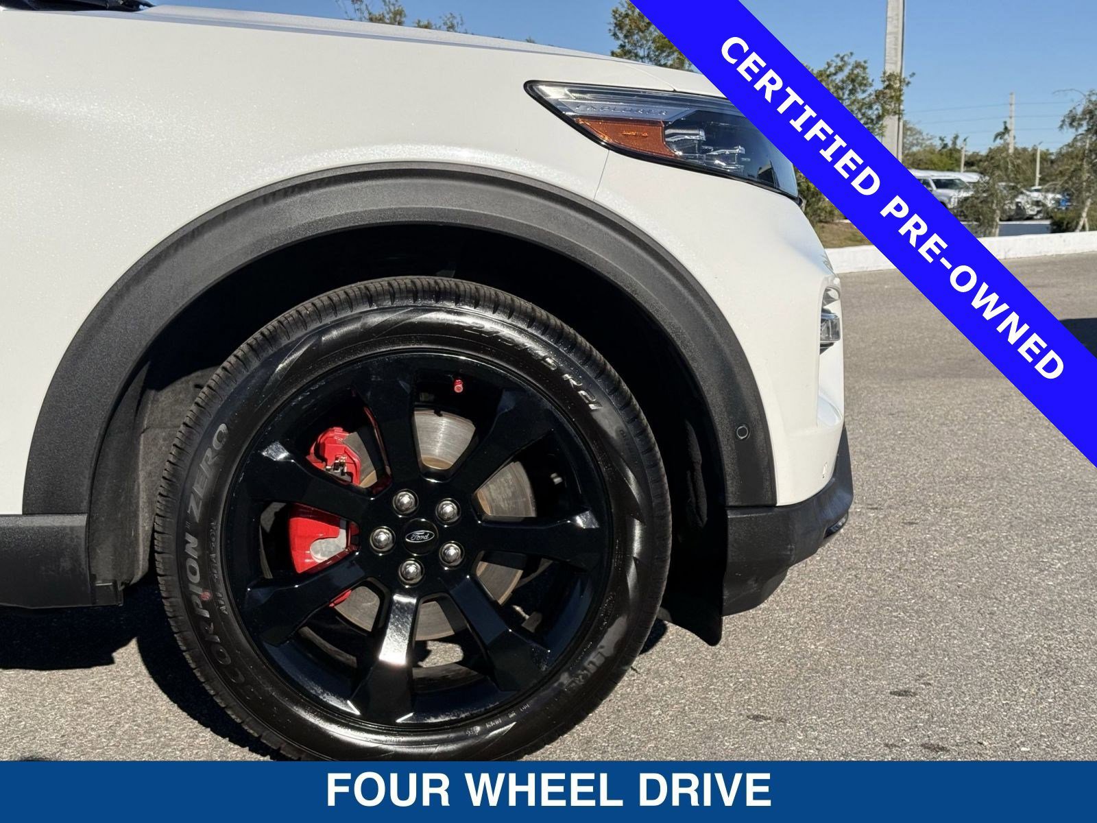 Certified 2020 Ford Explorer ST w/ ST Street Pack image 11