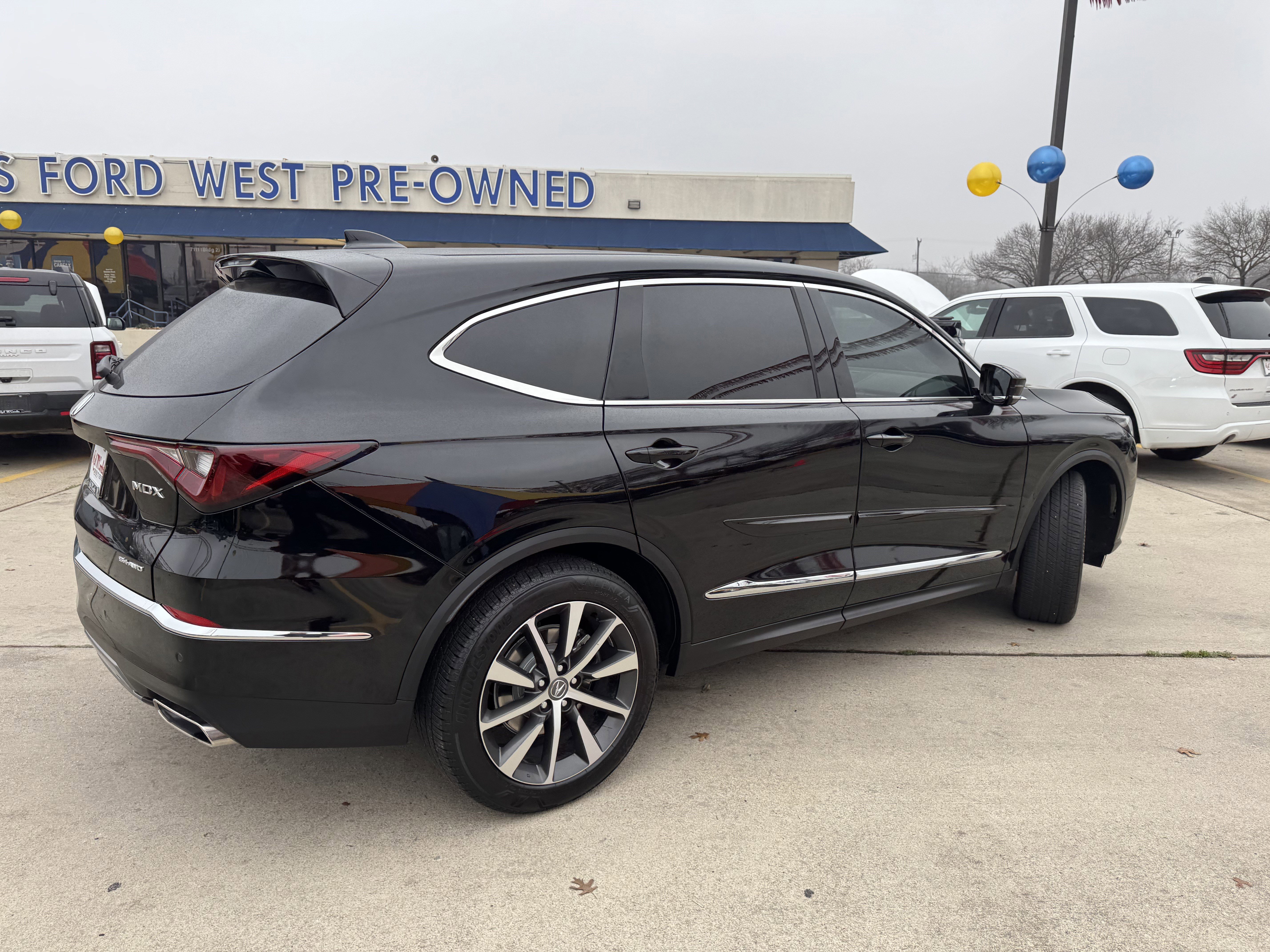 Used 2025 Acura MDX SH-AWD w/ Technology Package image 4