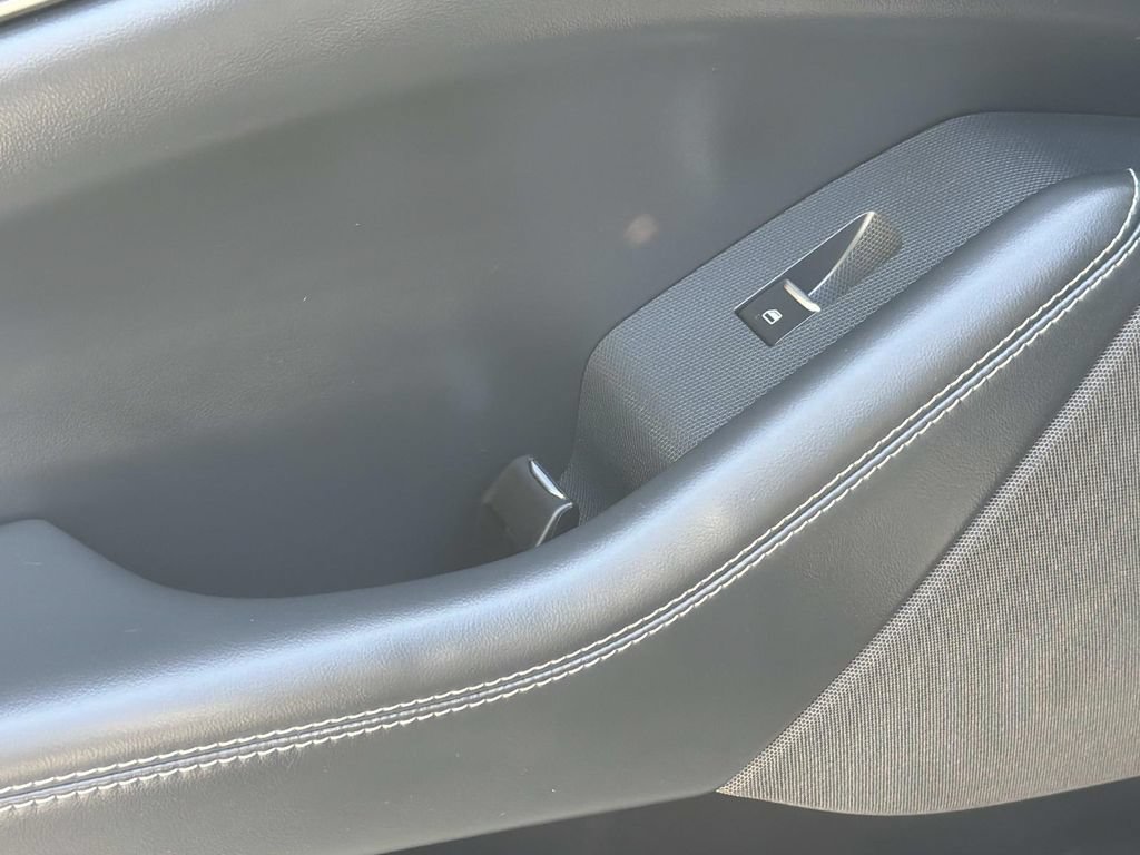Certified 2024 Ford Mustang Mach-E Select RWD image 19