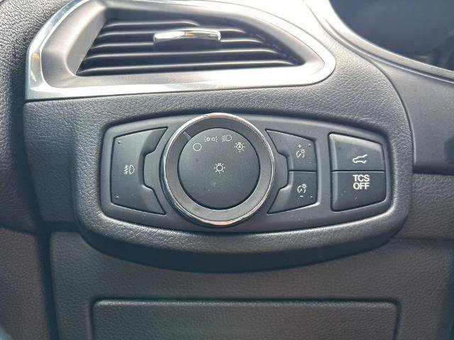 Certified 2022 Ford Edge Titanium image 24