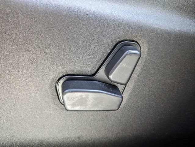 Used 2022 Jeep Grand Cherokee Laredo X RWD image 25