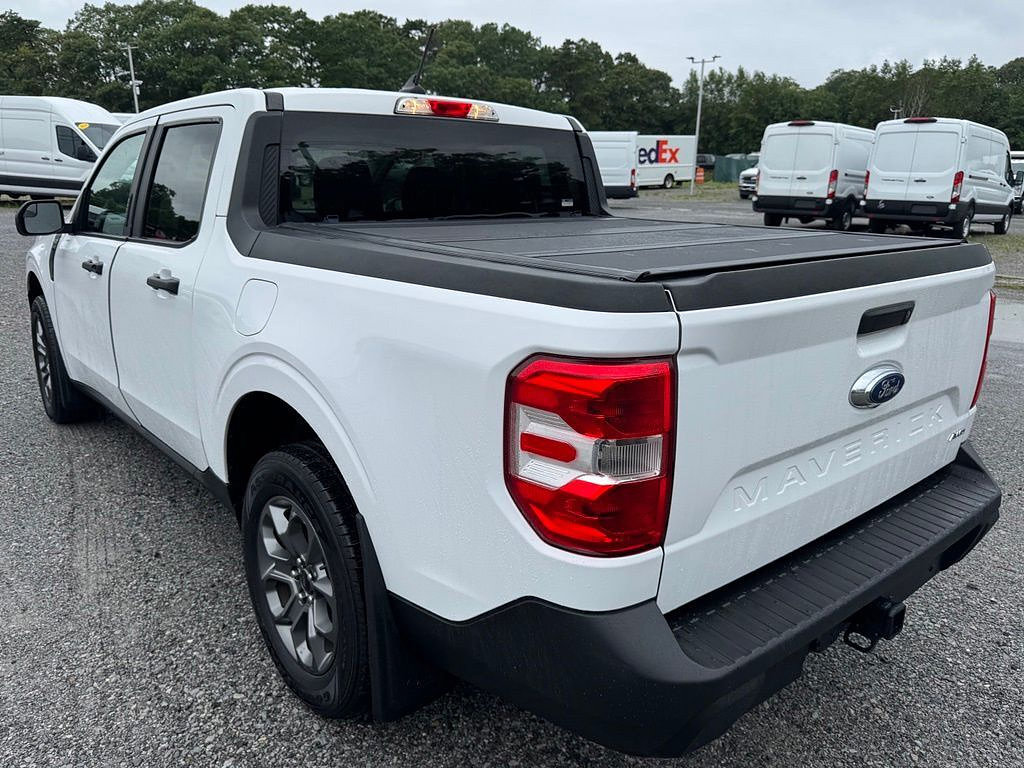 Certified 2022 Ford Maverick XLT w/ Equipment Group 300A Standard AWD/4WD image 4