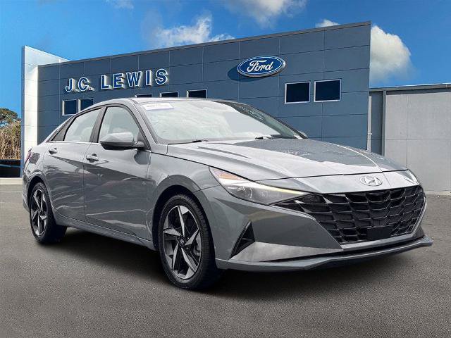 Used 2023 Hyundai Elantra Limited w/ Cargo Package
