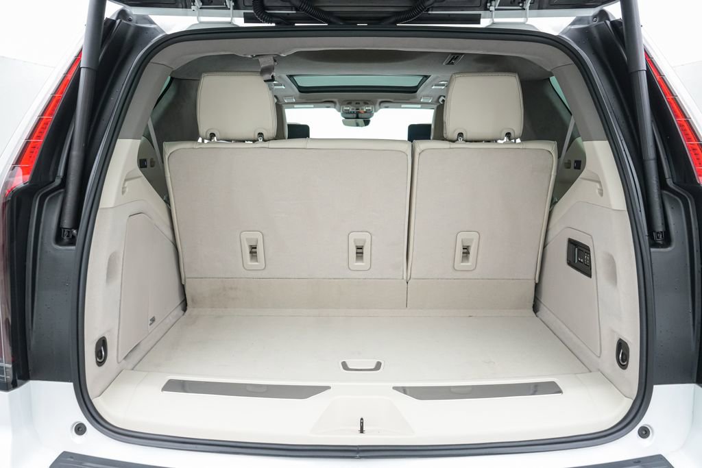 Used 2023 Cadillac Escalade Sport Platinum AWD/4WD image 27