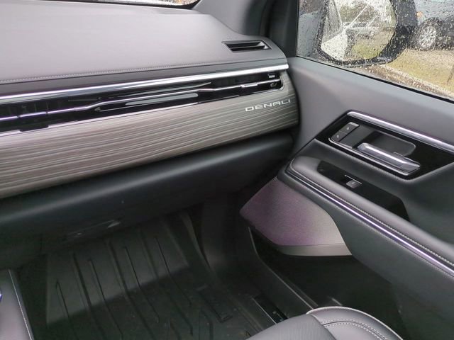 Used 2025 GMC Sierra EV Denali image 16