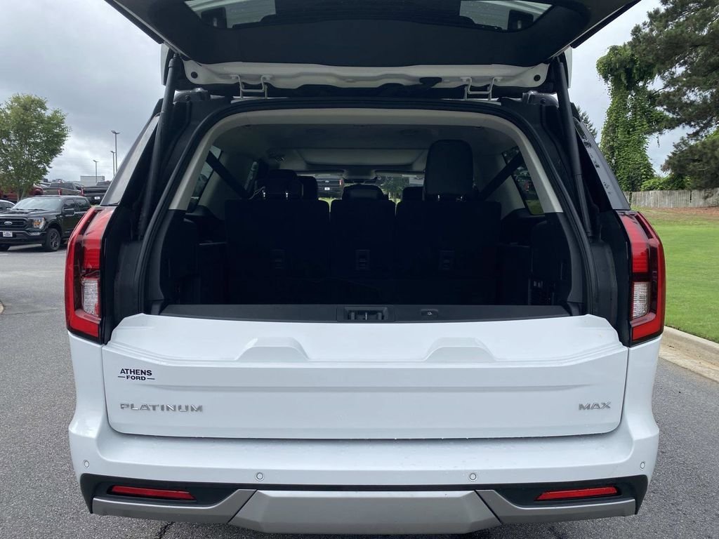 Certified 2025 Ford Expedition Max Platinum AWD/4WD image 8