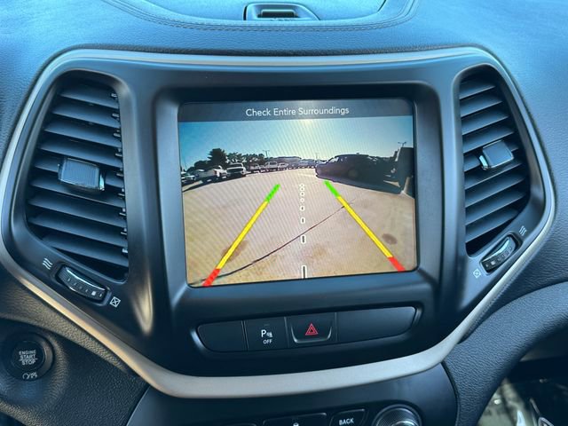 Used 2018 Jeep Cherokee Limited AWD/4WD image 25