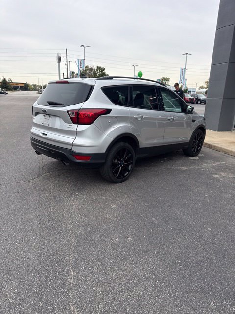 Certified 2019 Ford Escape SE FWD image 6
