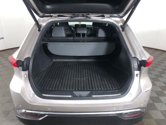 Used 2021 Toyota Venza XLE w/ Softex Package AWD/4WD image 19