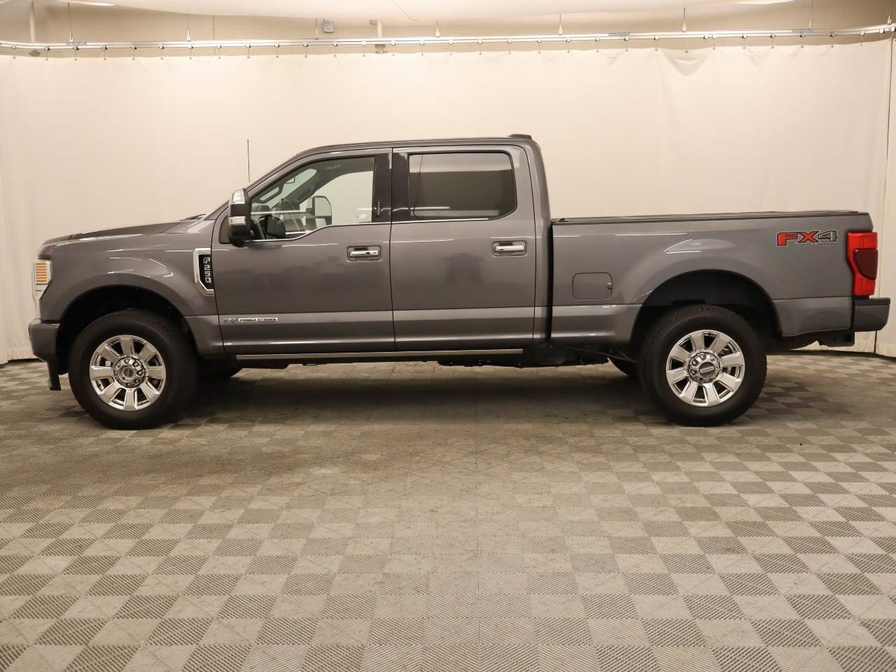 Certified 2022 Ford F250 Platinum w/ FX4 Off-Road Package AWD/4WD image 2