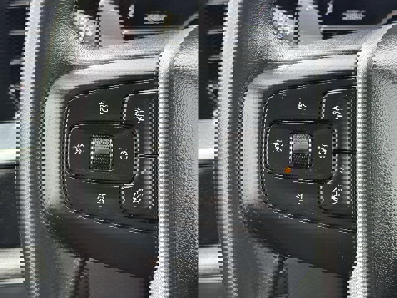 Used 2022 GMC Sierra 1500 Elevation w/ Preferred Package image 14