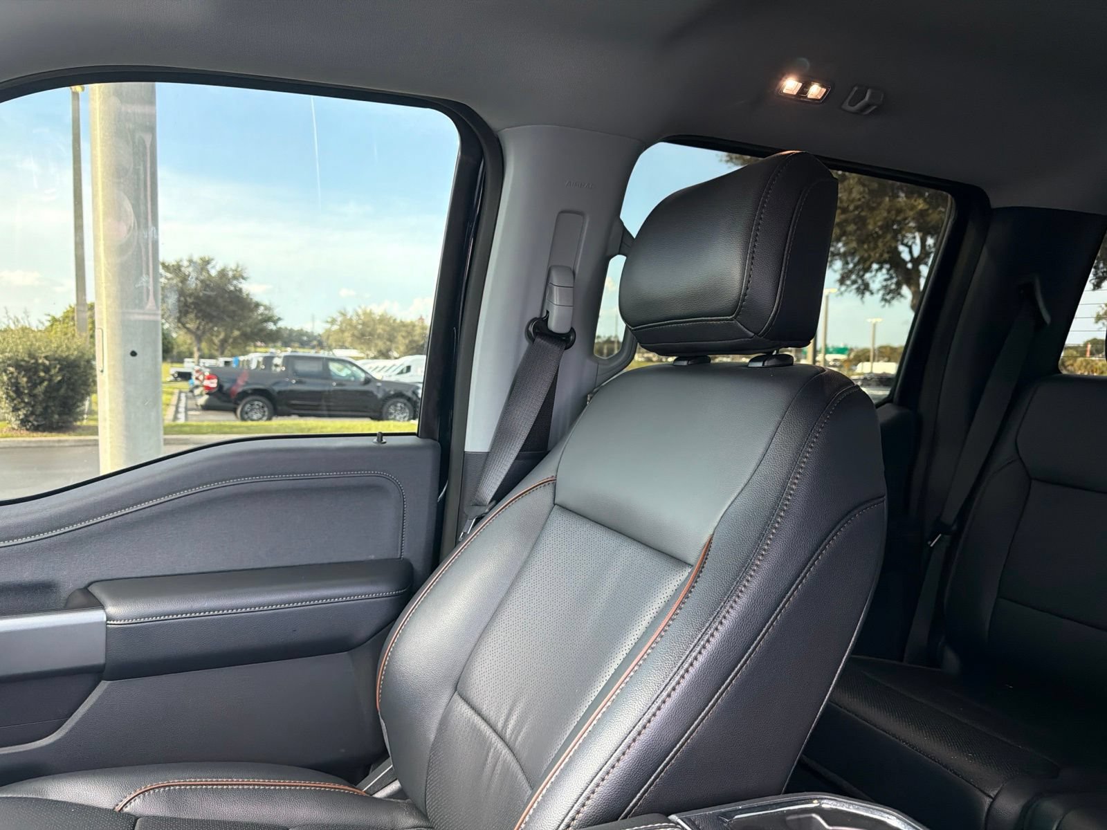 Certified 2025 Ford F250 Lariat w/ Lariat Ultimate Package AWD/4WD image 7