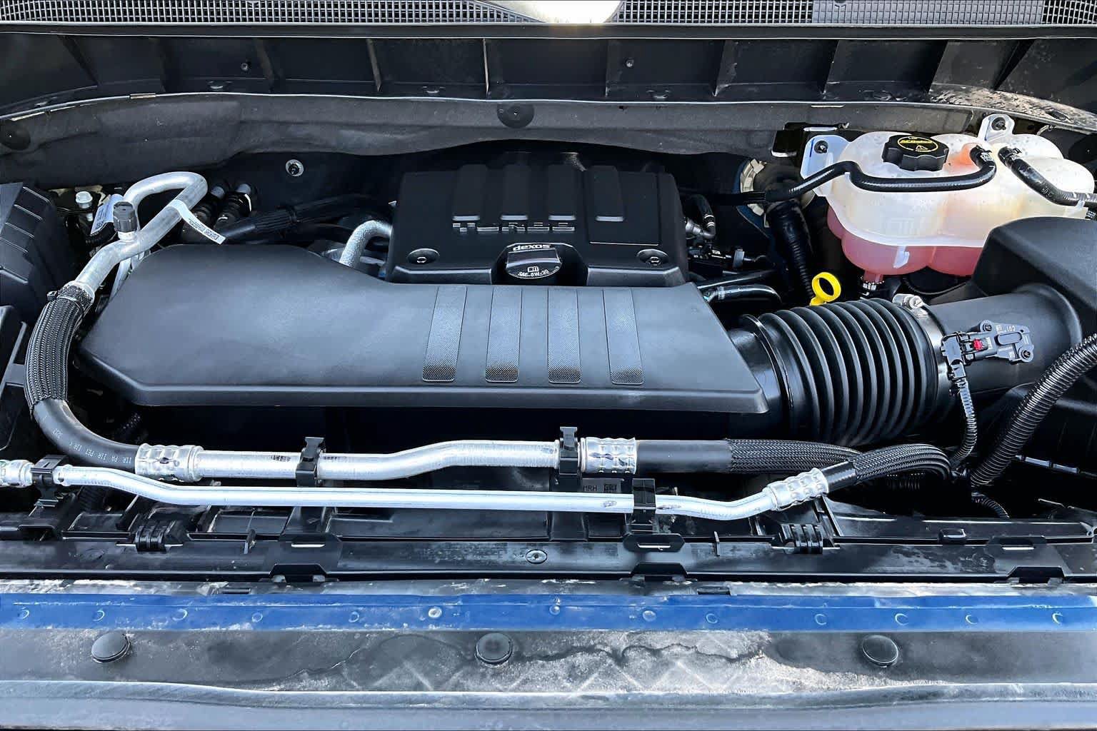 Used 2024 Chevrolet Silverado 1500 Custom w/ Turbomax Blackout Package AWD/4WD image 31