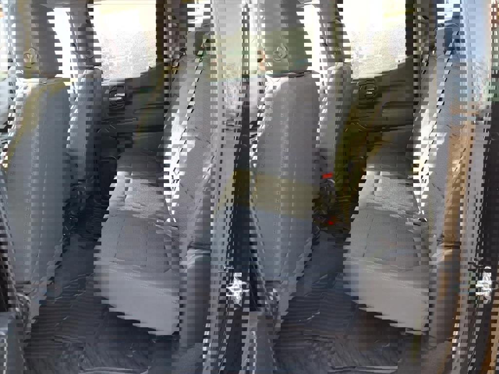 Used 2019 Chevrolet Silverado 1500 Custom w/ Custom Value Package image 13