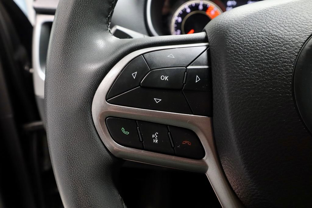 Used 2022 Jeep Cherokee Latitude Lux FWD image 27