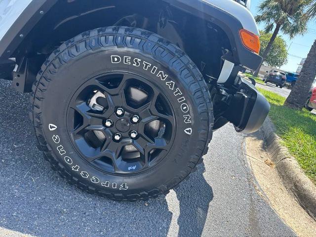 Used 2023 Jeep Gladiator Sport AWD/4WD image 9