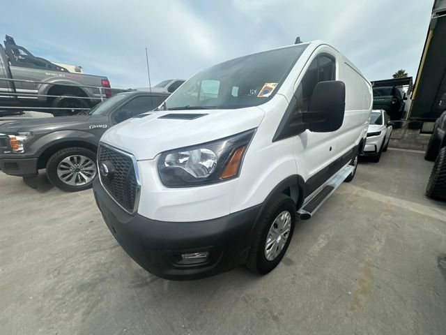 Certified 2025 Ford Transit 250 Low Roof w/ Exterior Upgrade Package RWD image 5