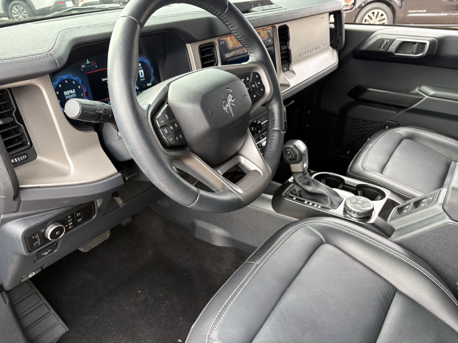 Certified 2025 Ford Bronco Outer Banks AWD/4WD image 23