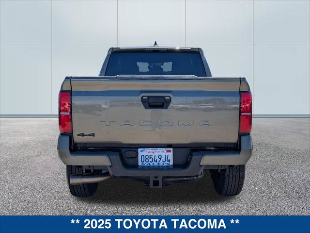 Used 2025 Toyota Tacoma TRD Sport AWD/4WD image 4