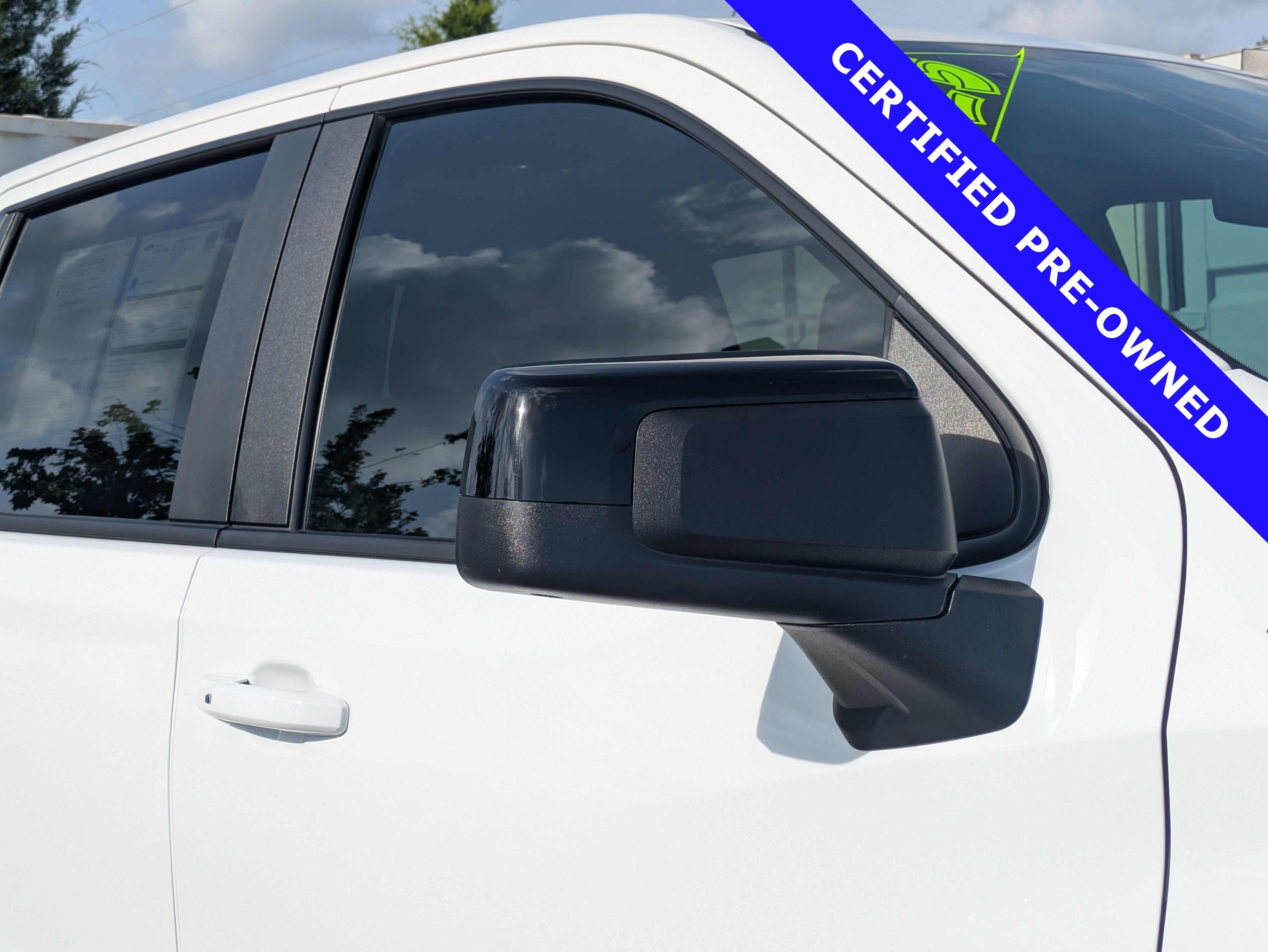 Used 2025 Chevrolet Silverado 1500 RST AWD/4WD image 10