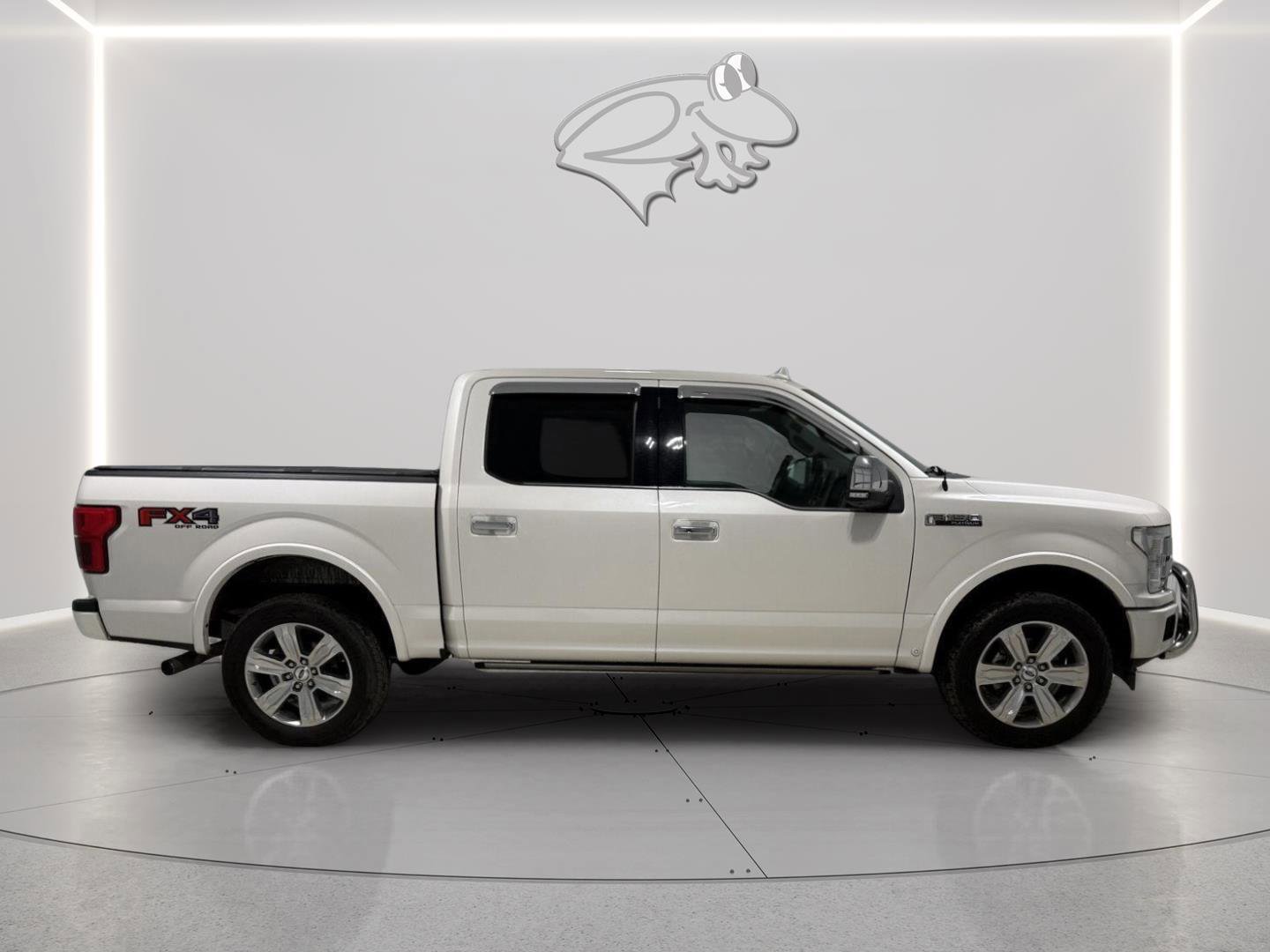 Certified 2019 Ford F150 Platinum w/ Equipment Group 701A Luxury image 12