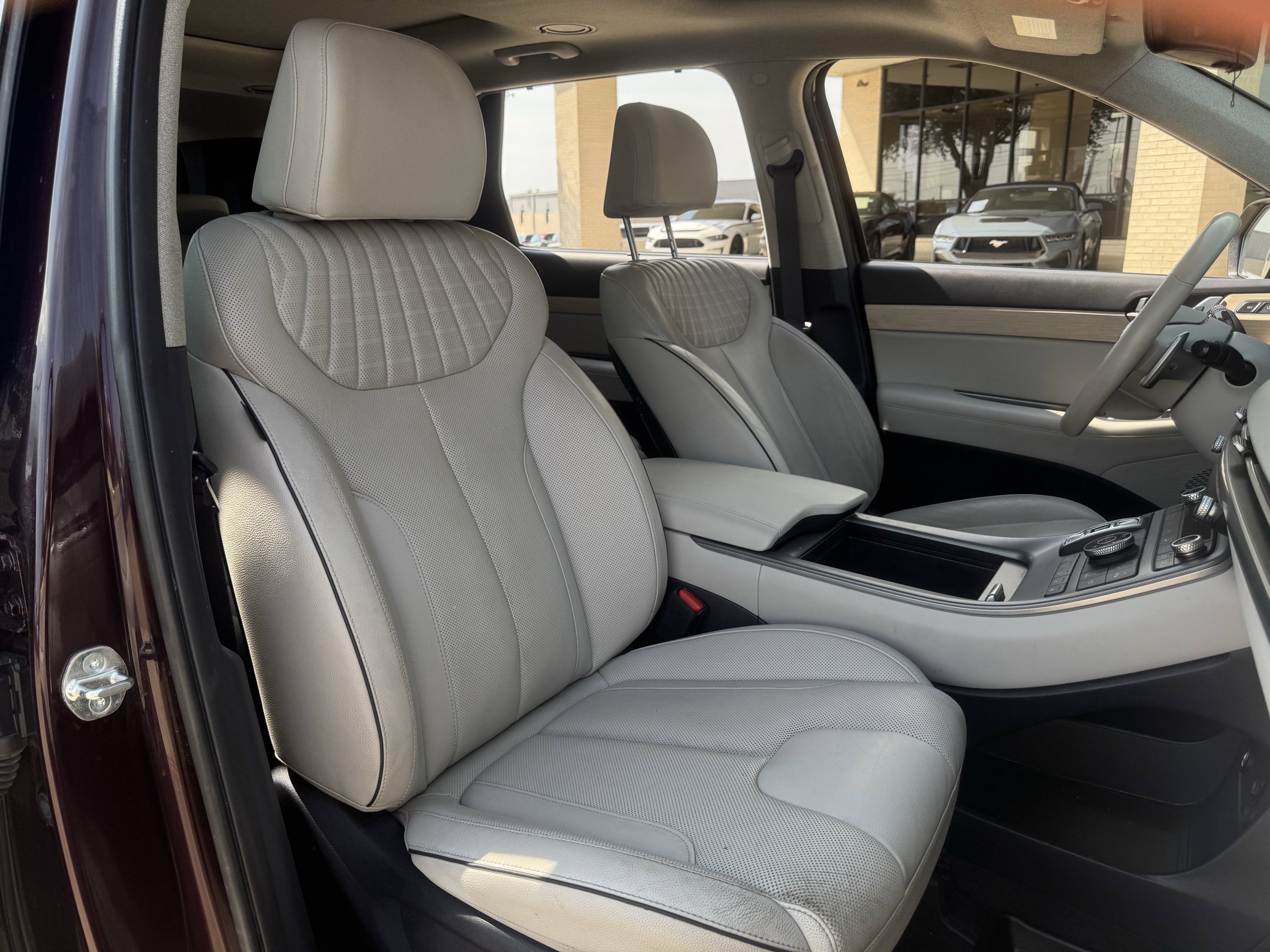 Used 2023 Hyundai Palisade Limited w/ Cargo Package AWD/4WD image 32