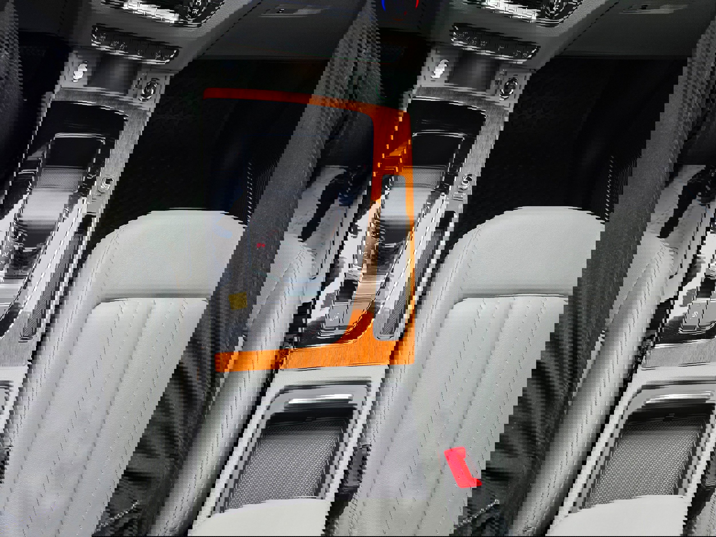 Used 2022 Audi Q5 2.0T Premium Plus w/ Premium Plus Package image 11