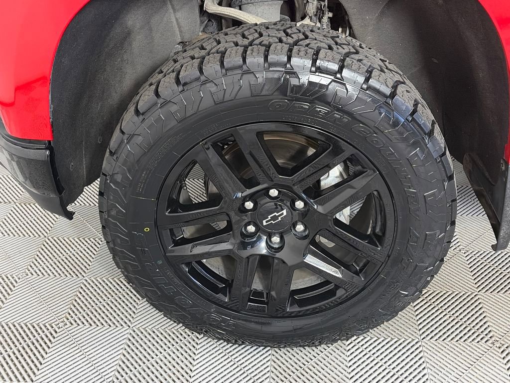 Used 2021 Chevrolet Silverado 1500 LT Trail Boss w/ Convenience Package II AWD/4WD image 8