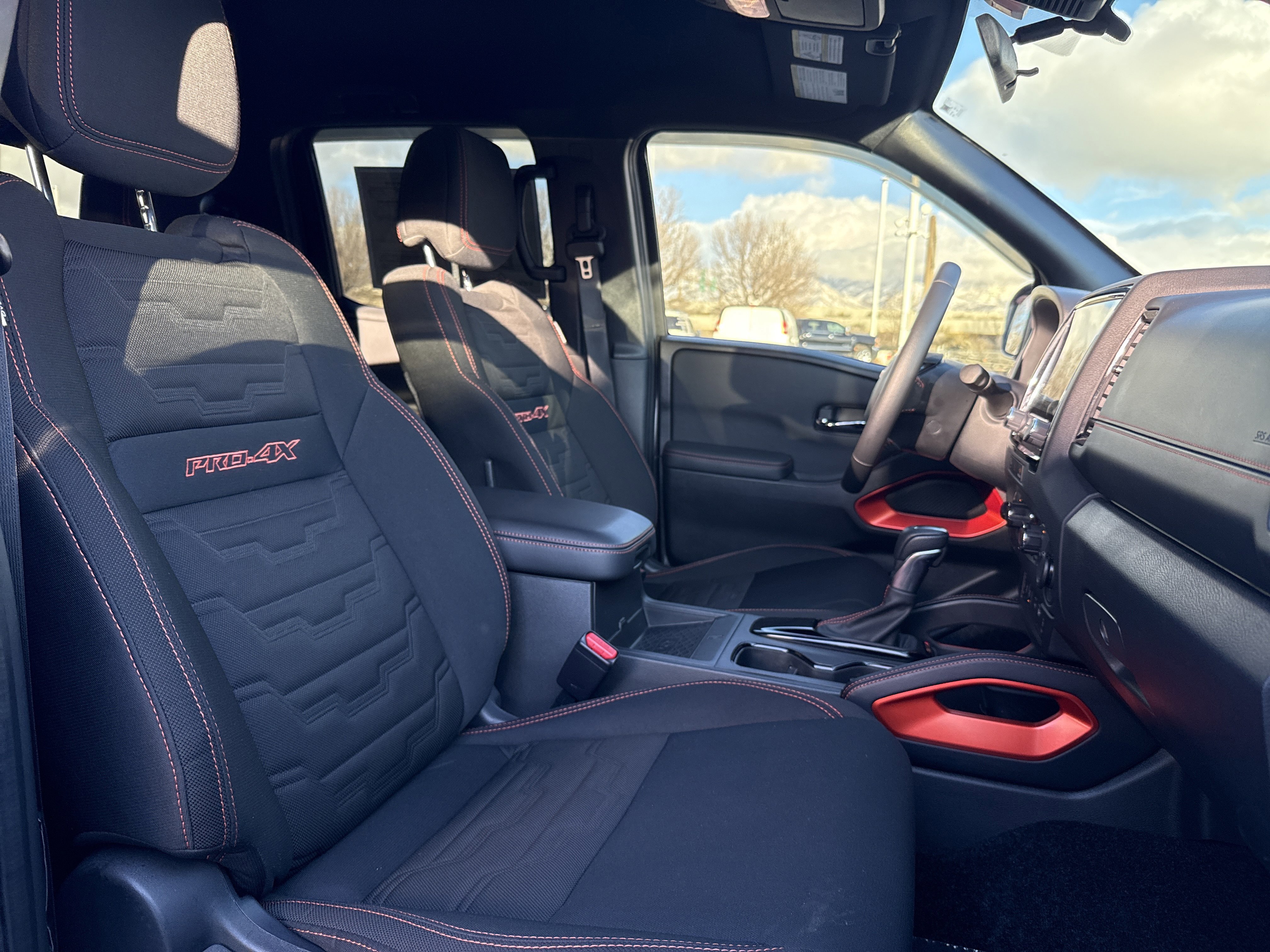 Used 2024 Nissan Frontier PRO-4X w/ Pro Convenience Package image 28