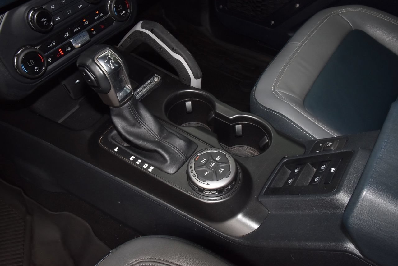 Certified 2023 Ford Bronco Outer Banks w/ Sasquatch Package AWD/4WD image 32