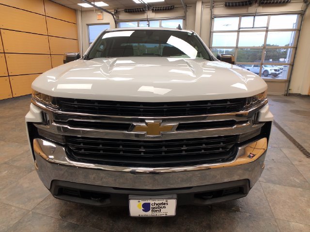 Used 2022 Chevrolet Silverado 1500 LT AWD/4WD image 2