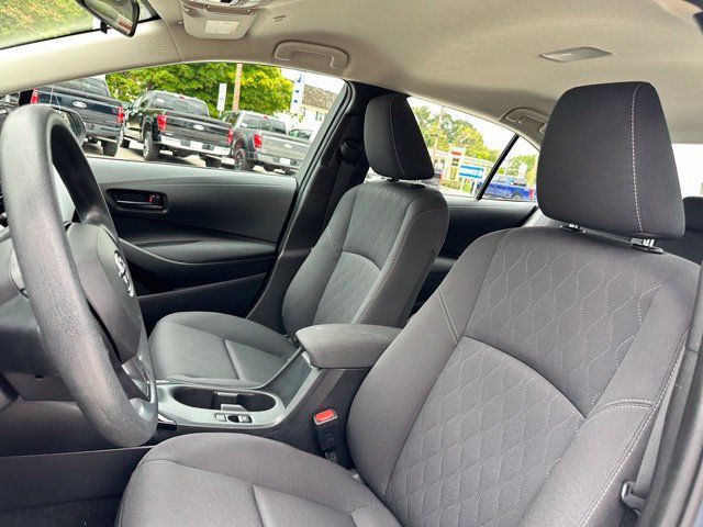 Used 2024 Toyota Corolla LE FWD image 32