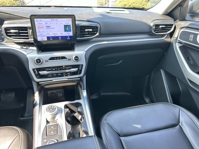 Certified 2023 Ford Explorer XLT w/ Equipment Group 202A AWD/4WD image 14