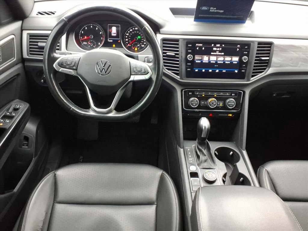 Used 2020 Volkswagen Atlas Cross Sport SE w/ Towing Package image 9