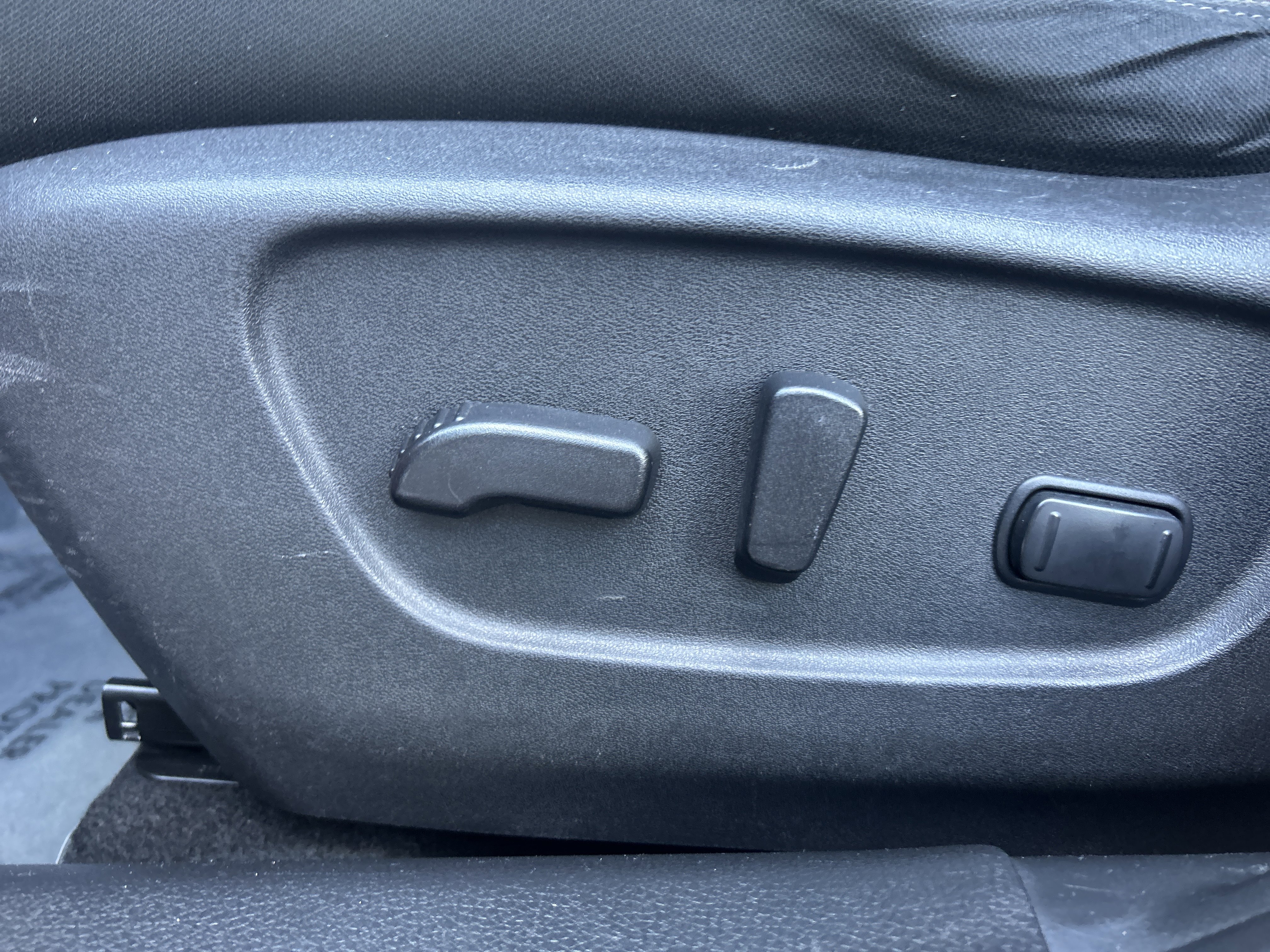 Used 2018 Nissan Rogue Sport SV w/ SV All-Weather Package image 13