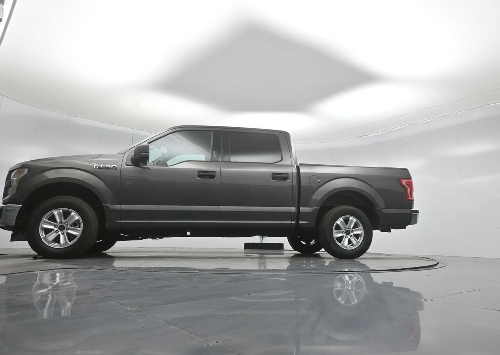Certified 2017 Ford F150 XLT RWD image 46
