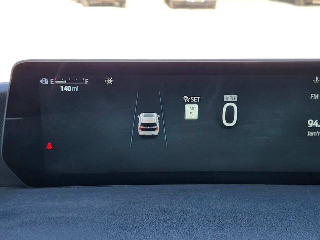 Certified 2025 Ford Expedition Platinum image 34